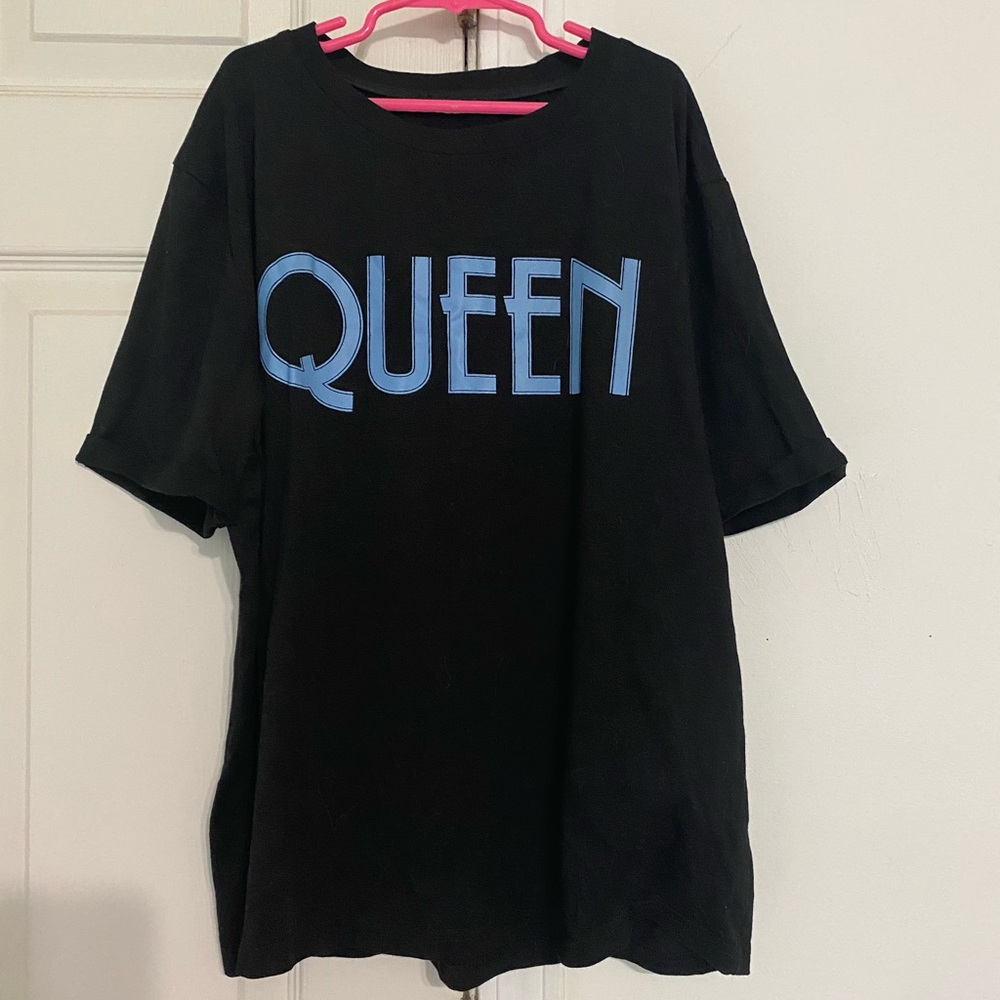 Queen T-shirt